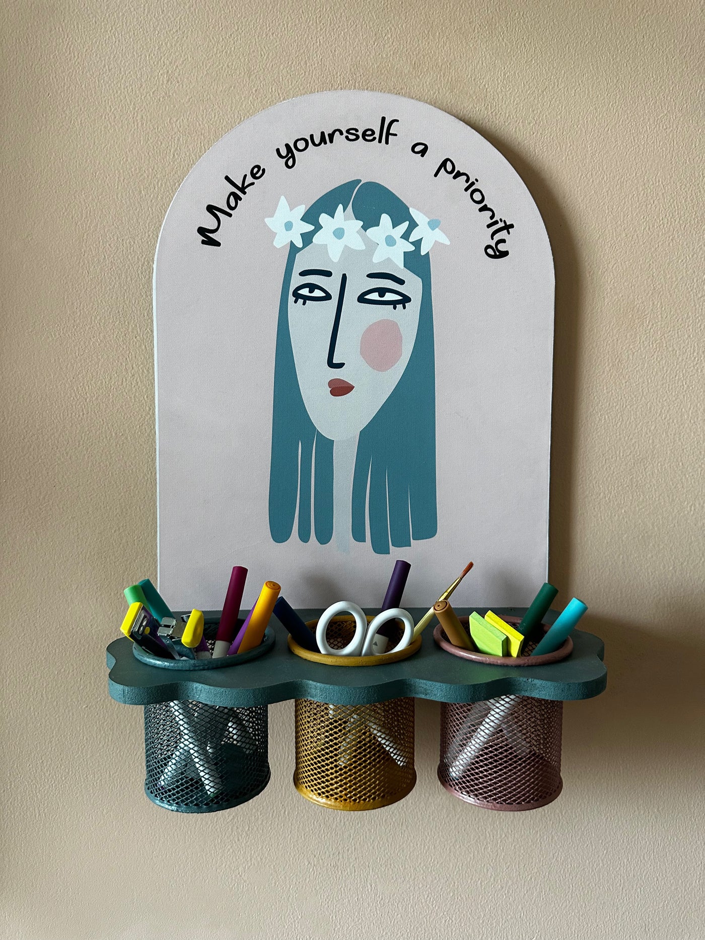 Tiara Princess - Positive Vibes Pen Holder