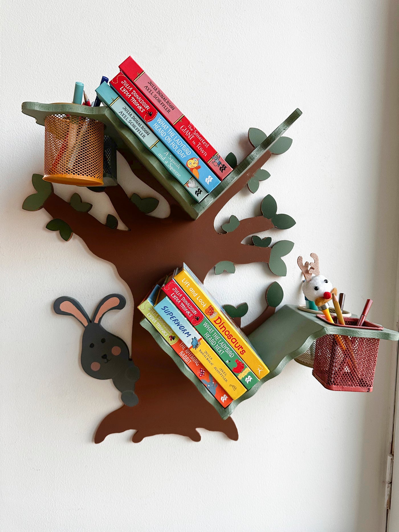 Hide-and-Seek Bunny Bookshelf