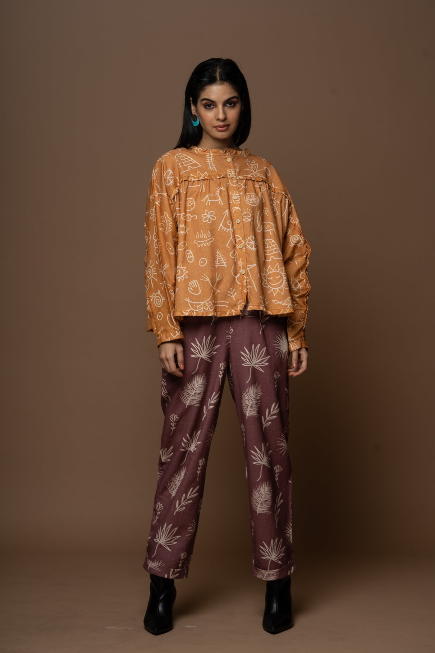Polish Fit Pants in Shining for You Pattern