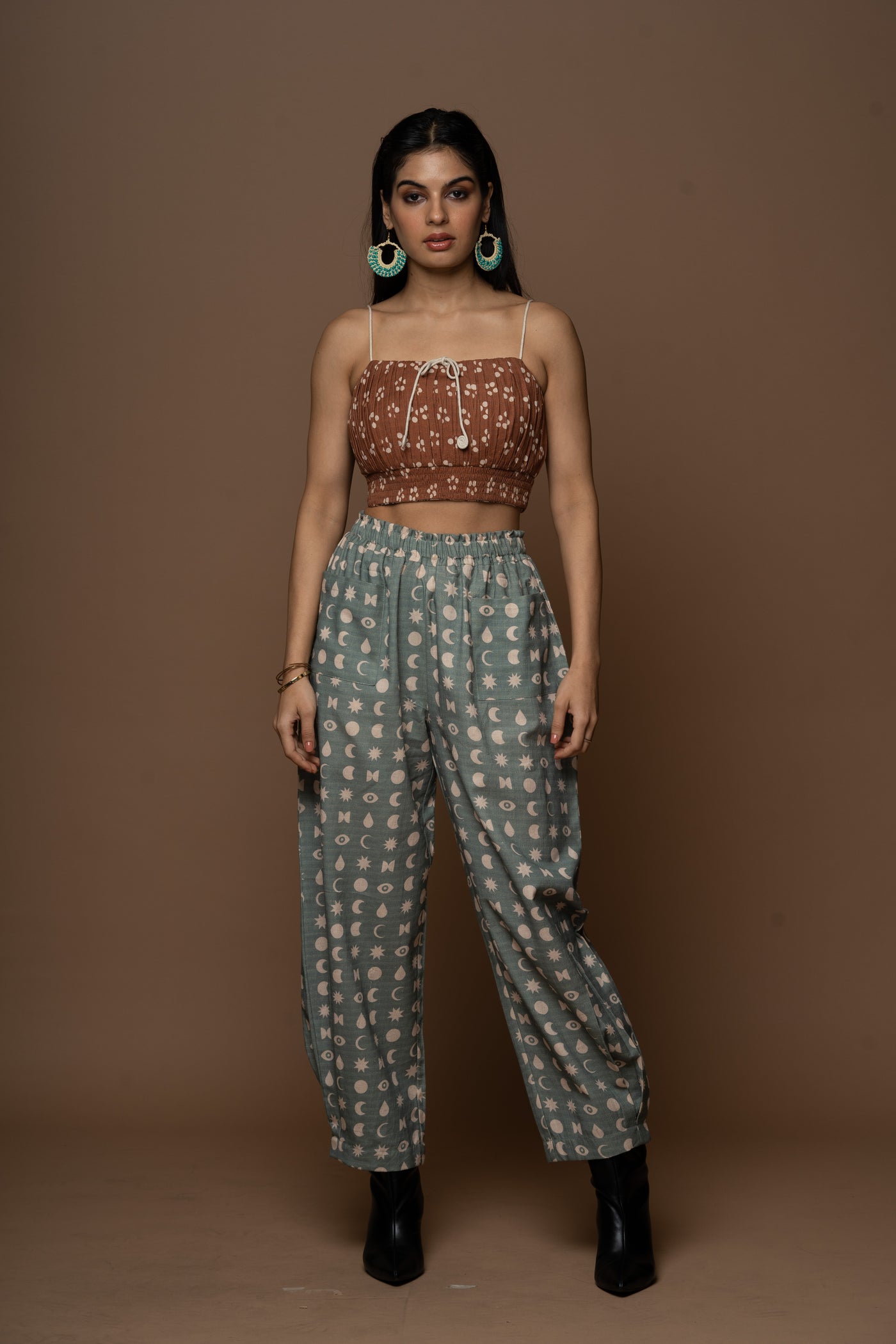 Subtle Pleats Pants in Seen it all Pattern