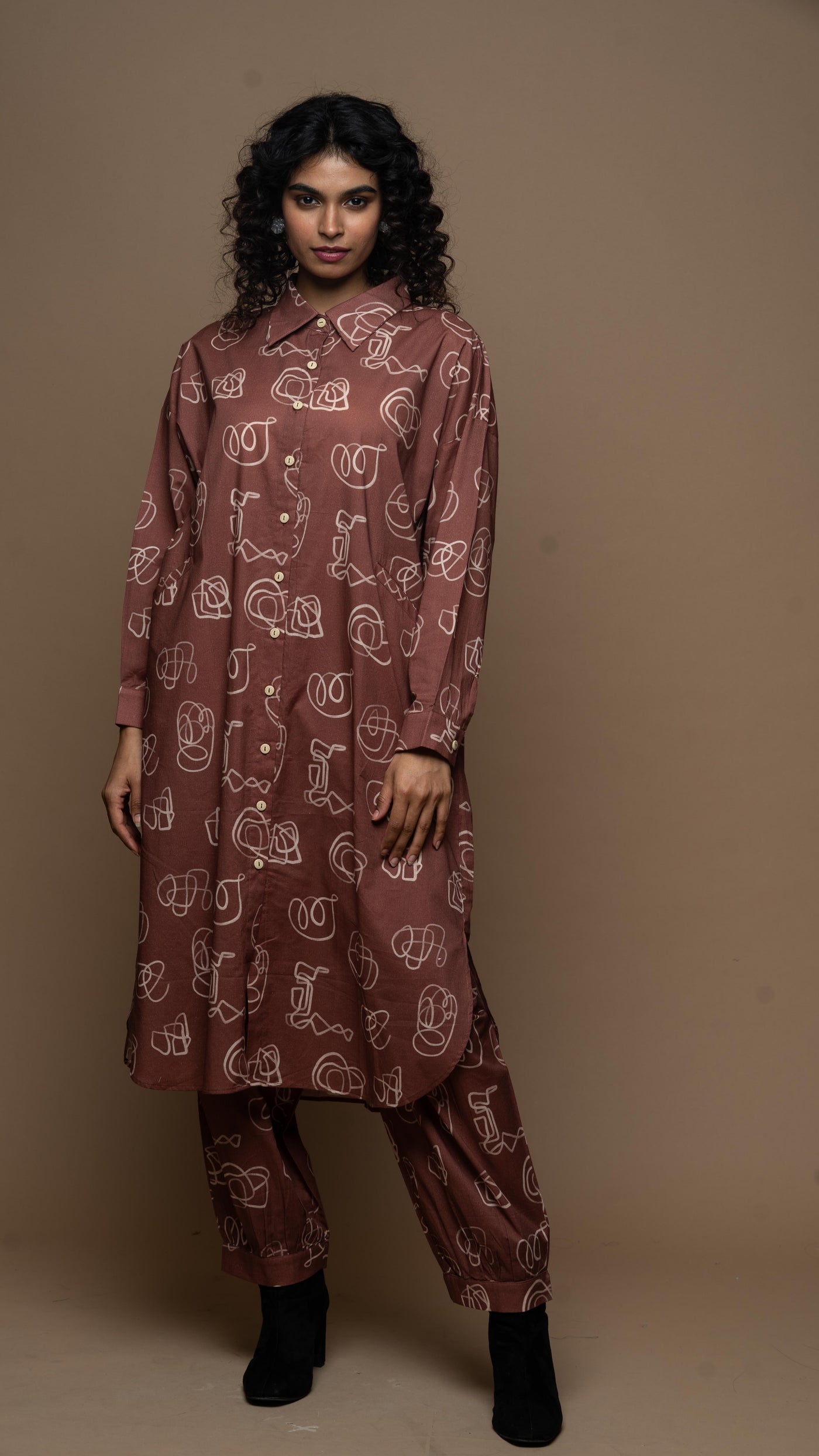 Marsala Arya Co-ord Kurta Set in And I dream more Pattern