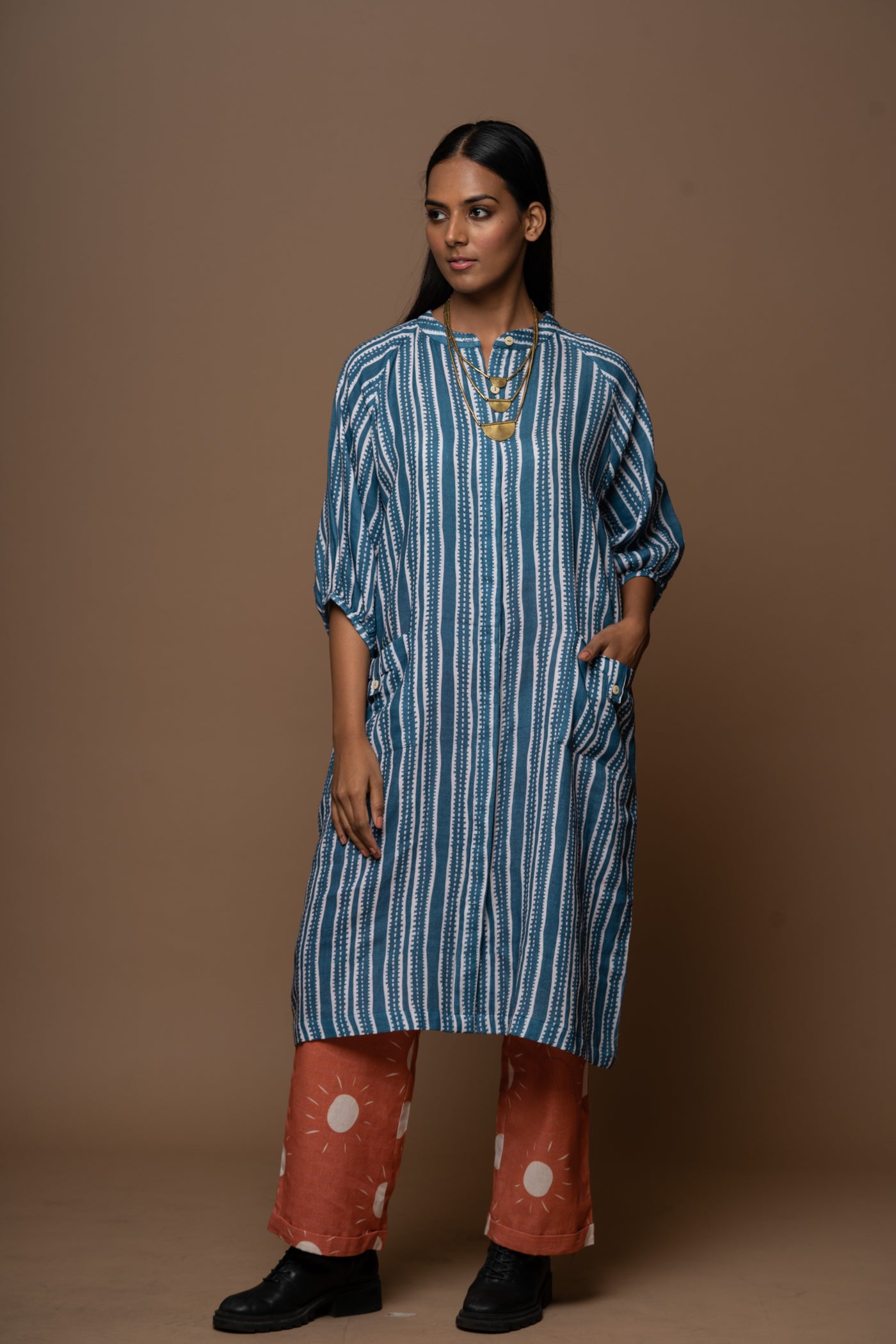 Navy Blue Riva Kurta in Narrow Road Pattern