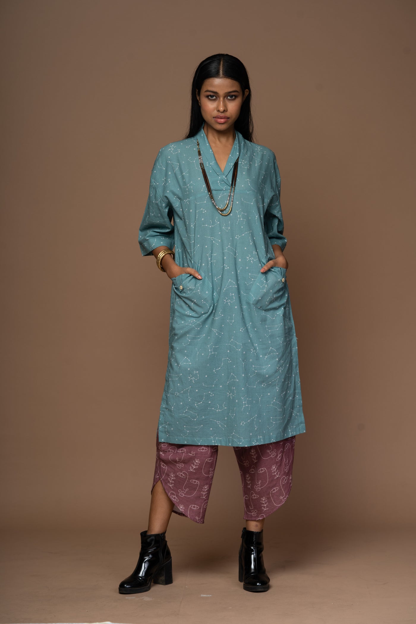 Teal Kiva Kurta in Look Up Pattern