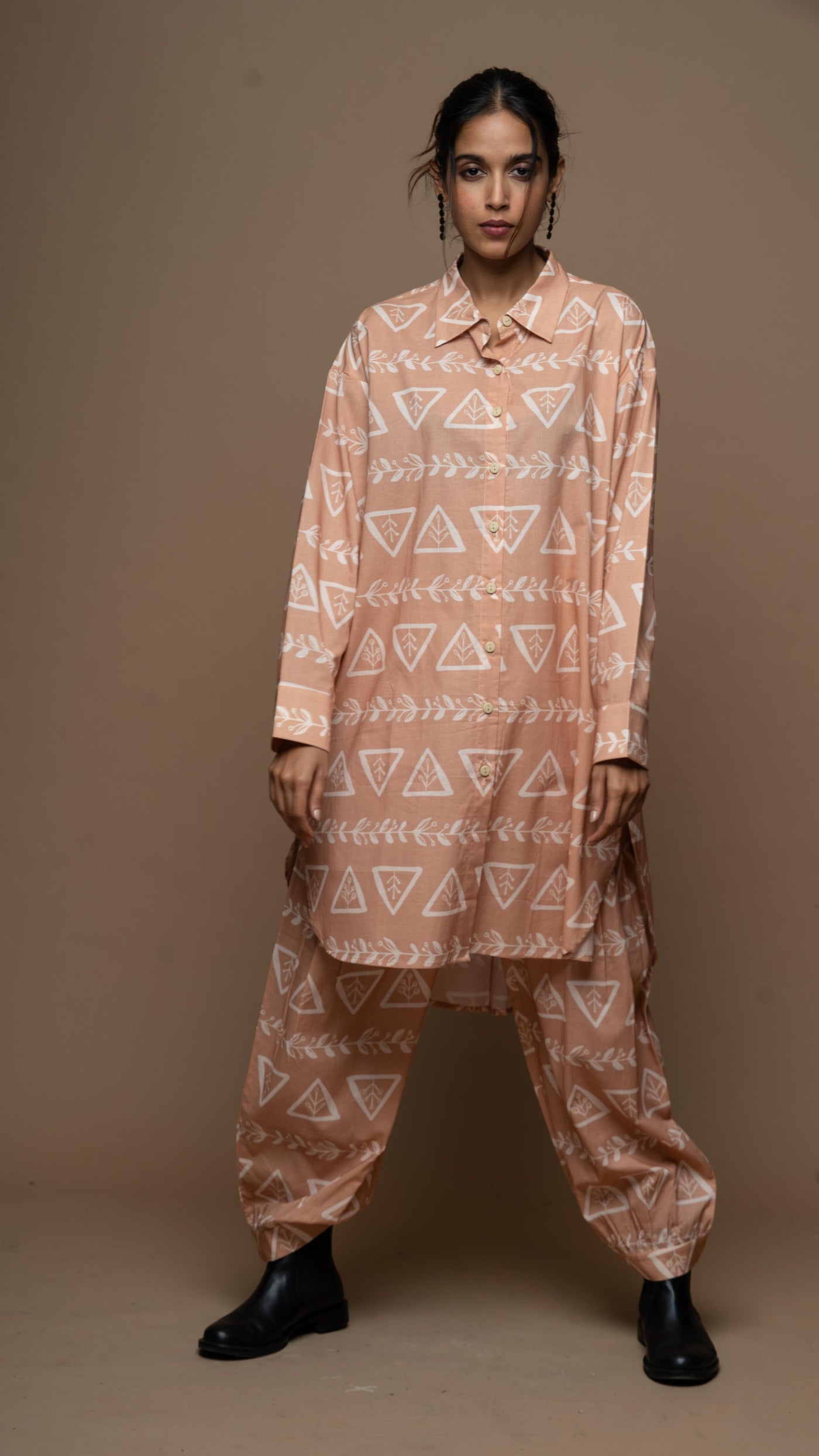 Earthy Liora Co-ord Kurta Set in 3 Rules of Love Pattern