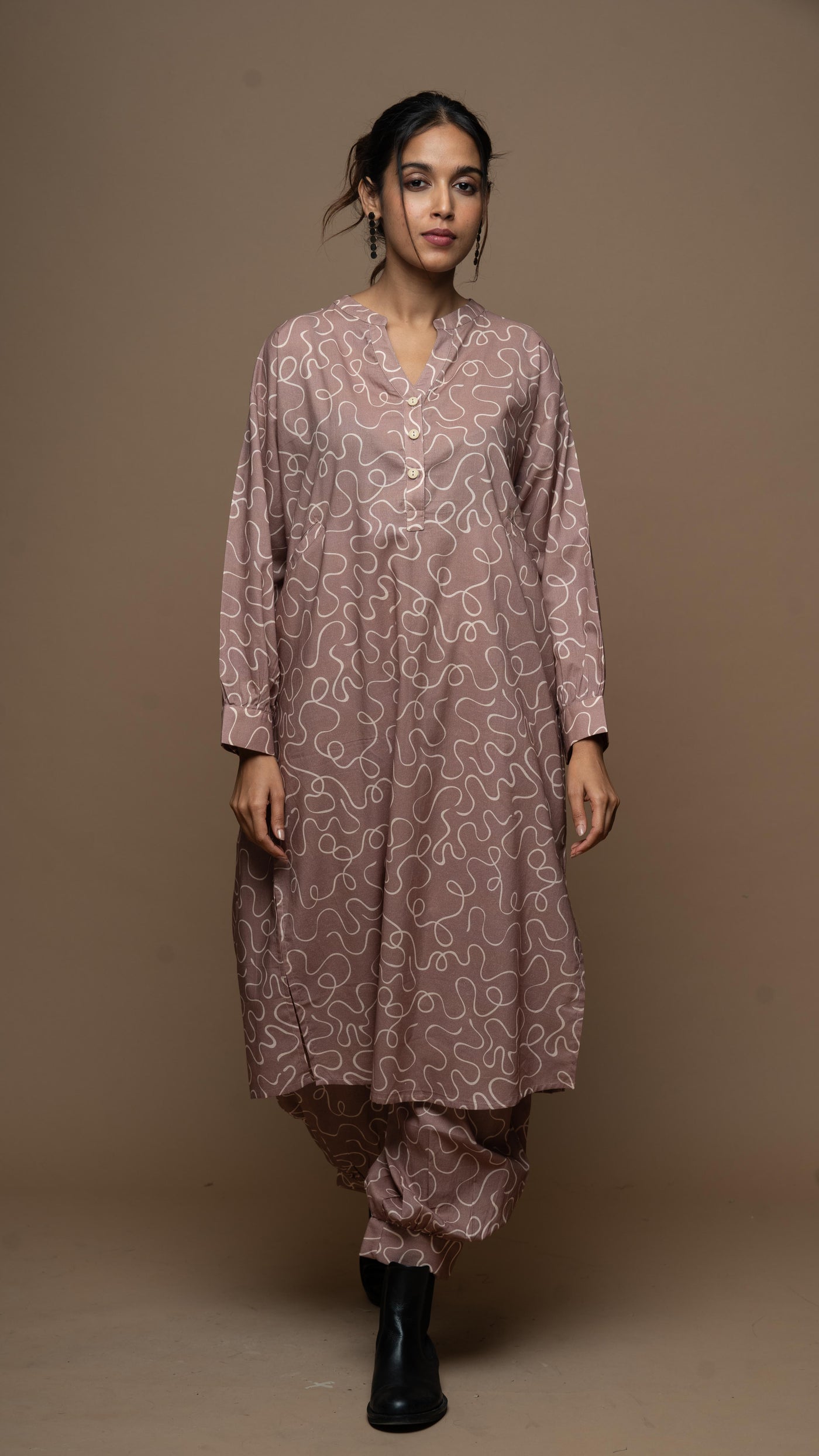Pale Mauve Inaaya Co-ord Kurta Set in Music from the room Pattern