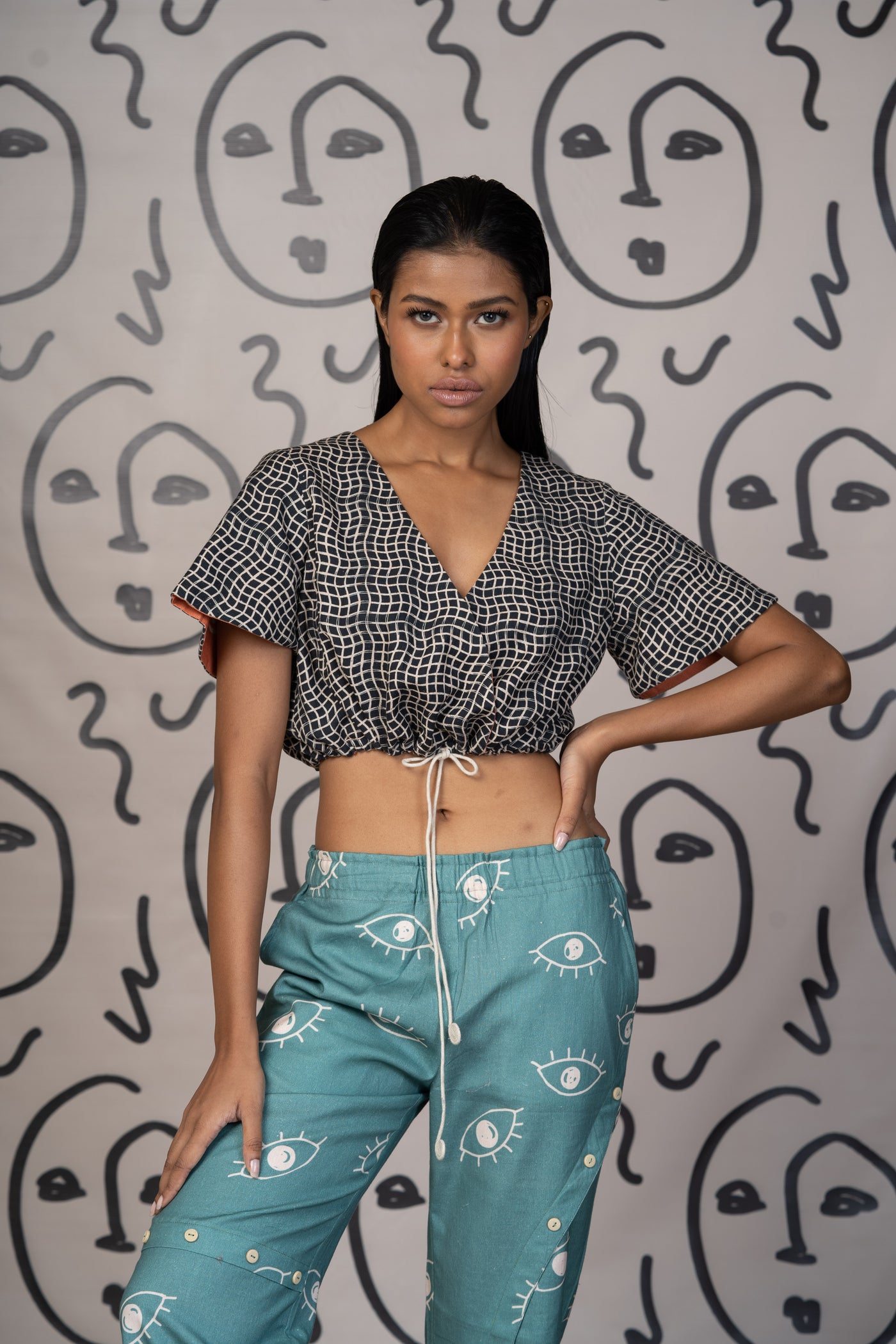 Black Reversible Tighten and Style Crop Top