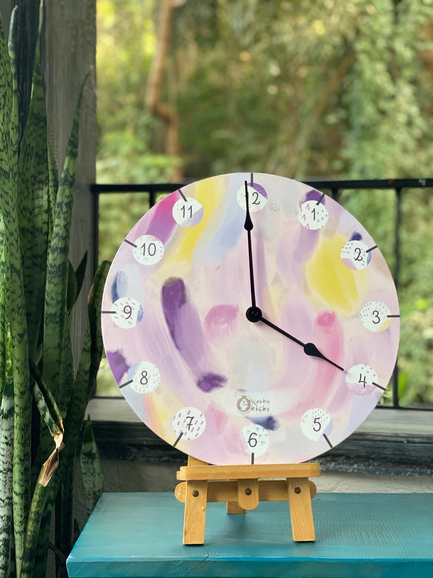 Painter's Palette Clock - Lilac