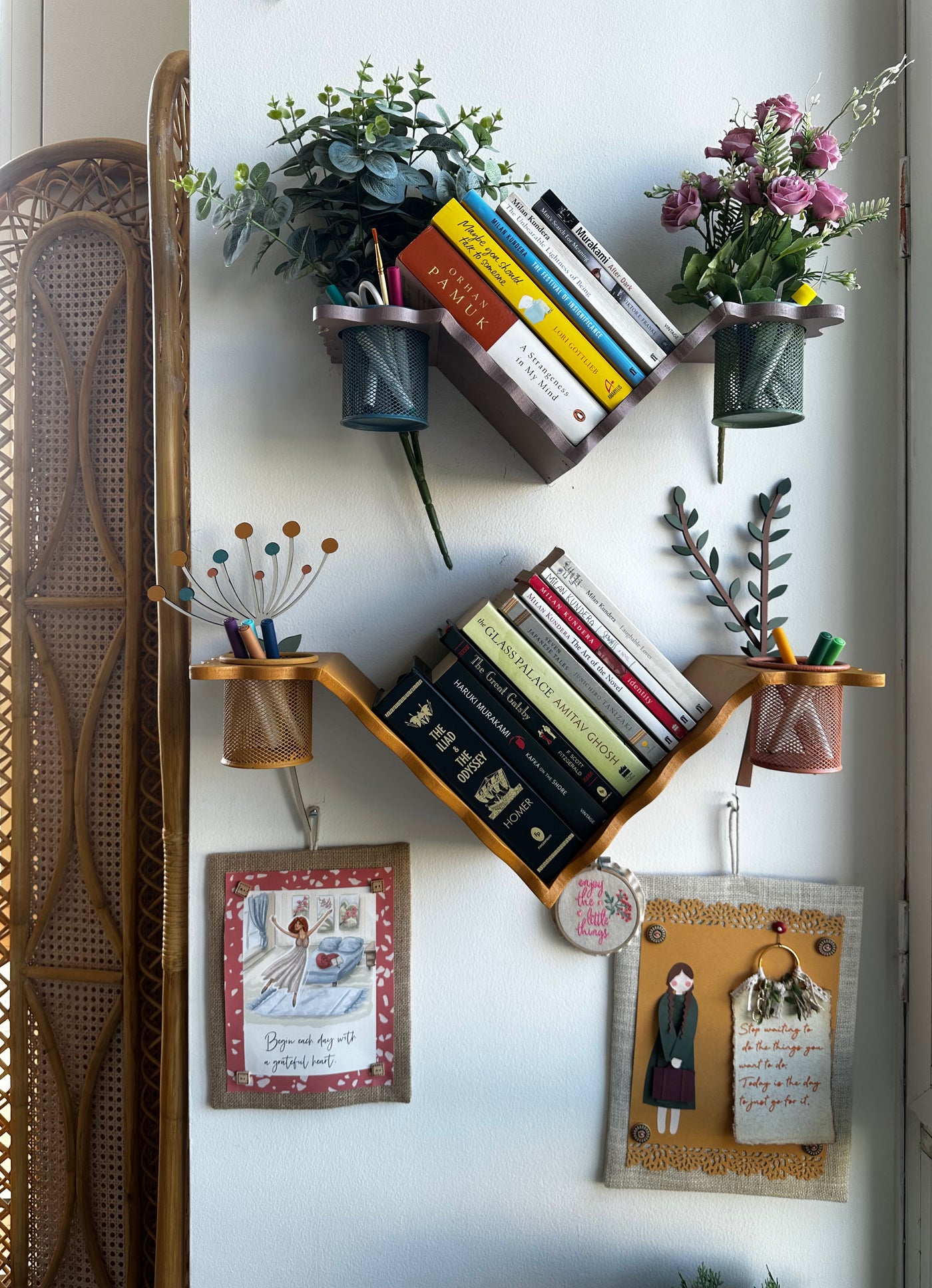 Wing Glide Floating Shelf