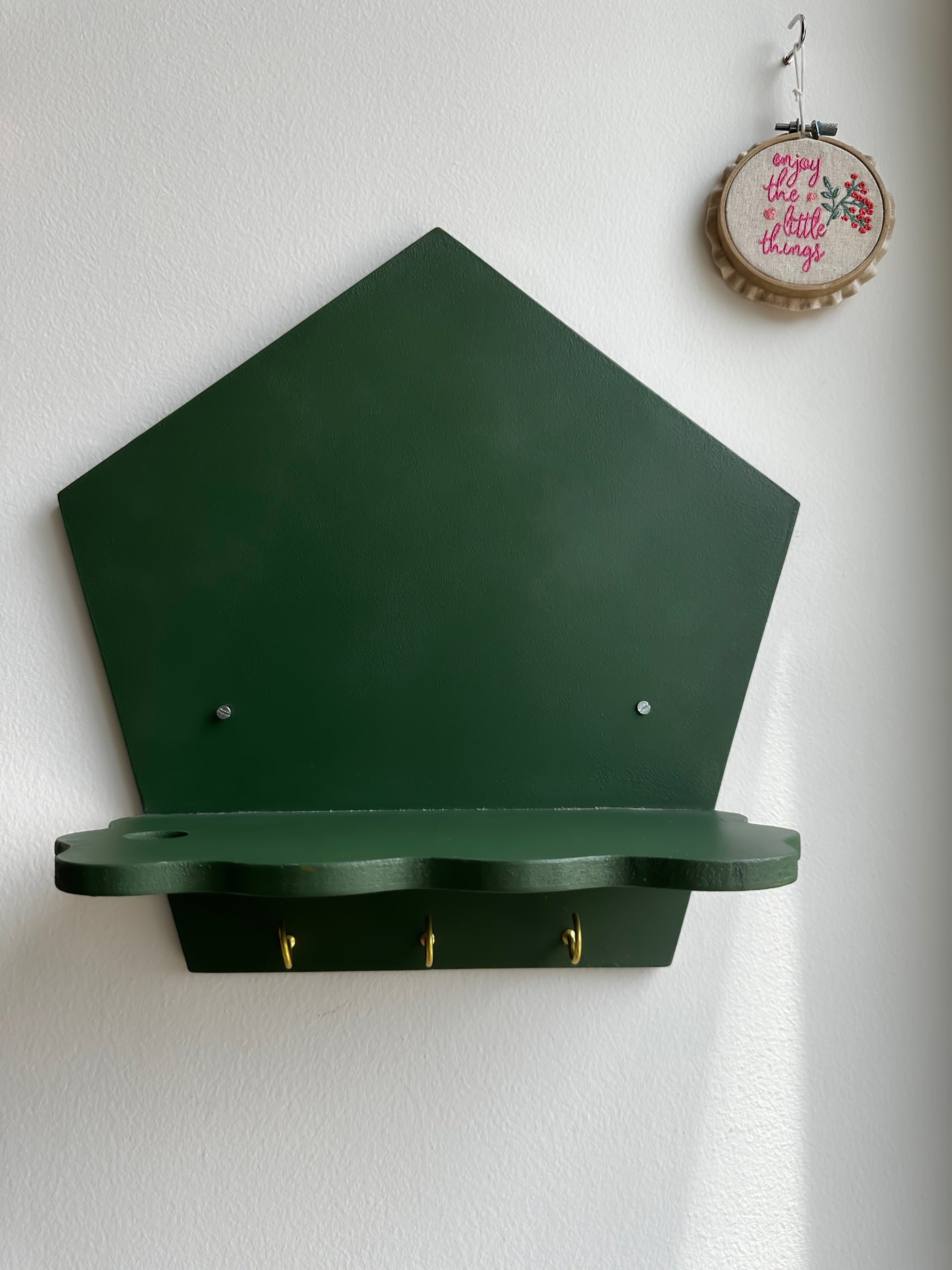 Dark Green Pentagon Peak Wall Shelf