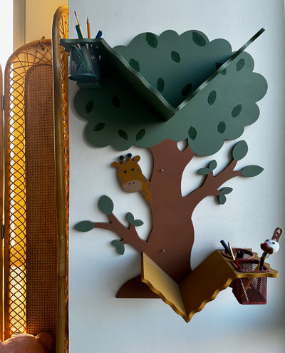 Peek-a-Boo Giraffe Bookshelf