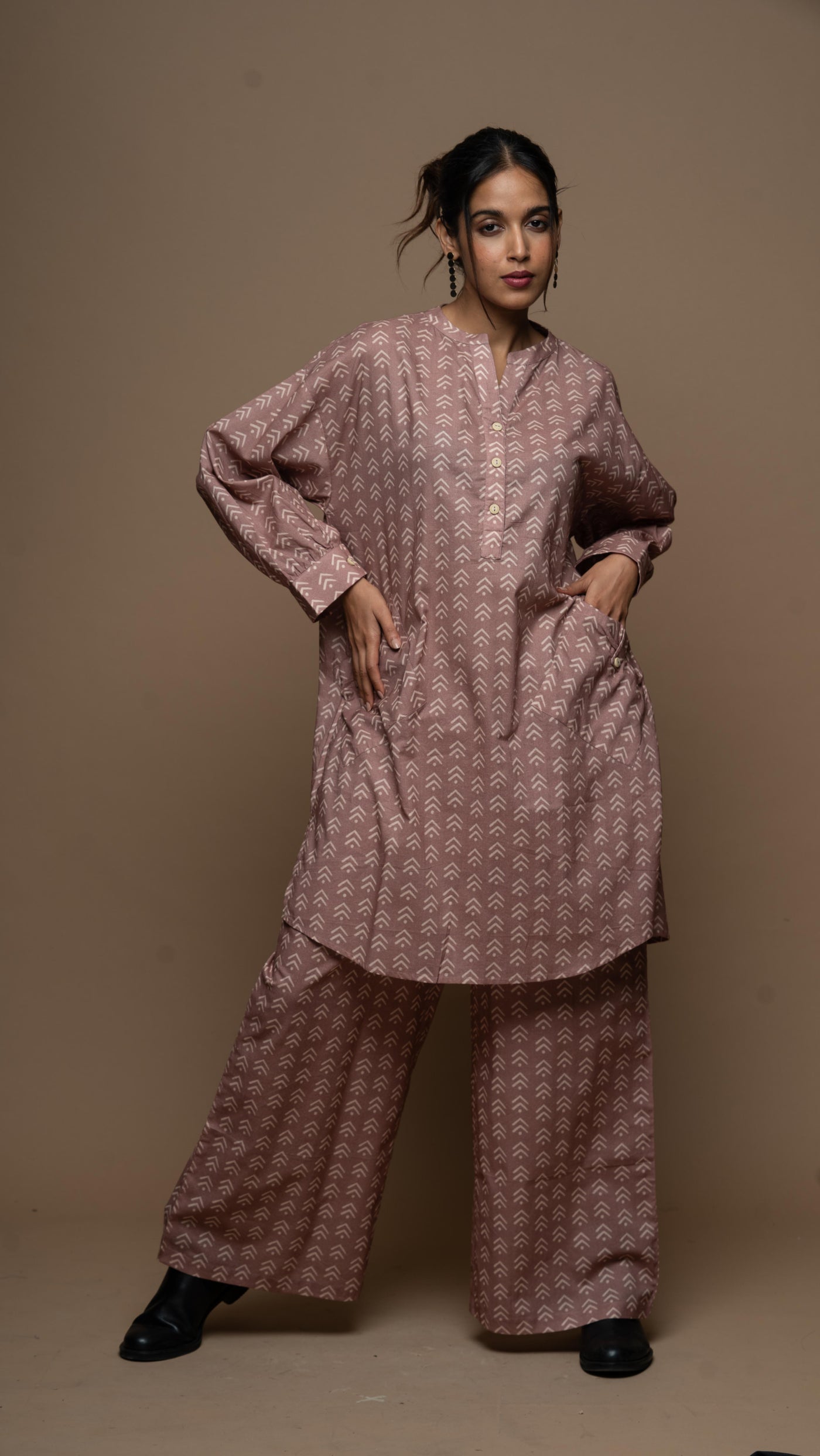 Pale Mauve Inaaya Co-ord Kurta Set in Jump with joy Pattern
