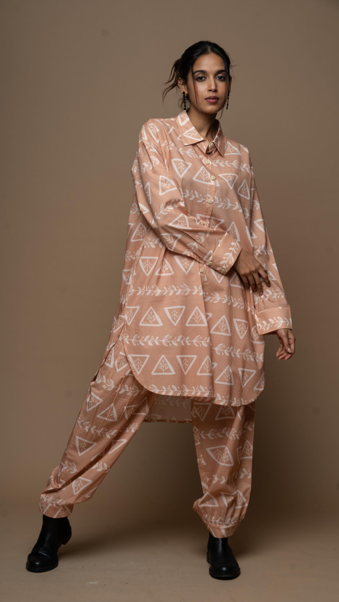 Earthy Liora Co-ord Kurta Set in 3 Rules of Love Pattern