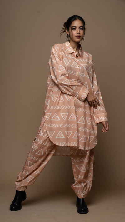 Earthy Liora Co-ord Kurta Set in 3 Rules of Love Pattern