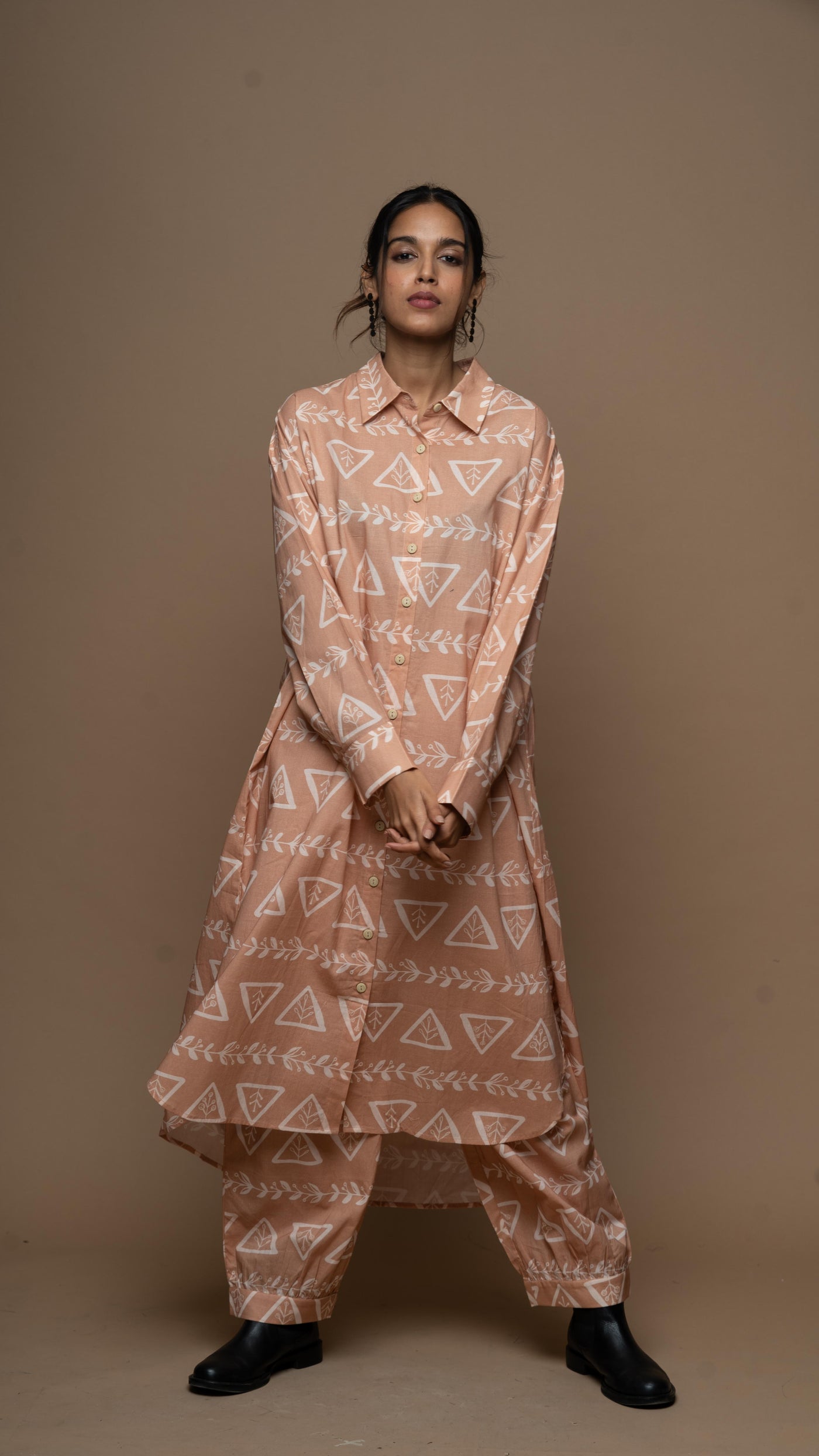 Earthy Liora Co-ord Kurta Set in 3 Rules of Love Pattern