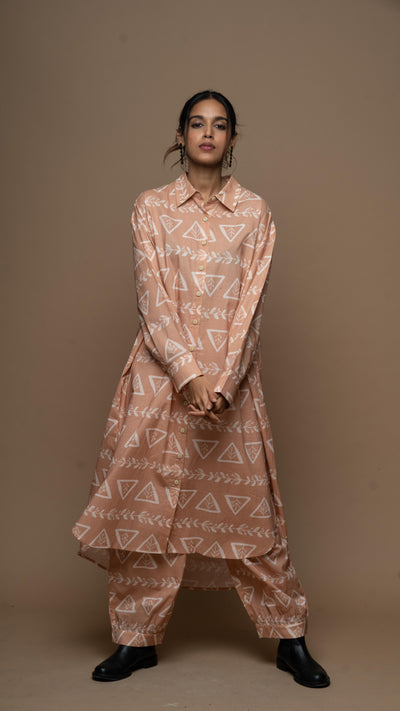 Earthy Liora Co-ord Kurta Set in 3 Rules of Love Pattern