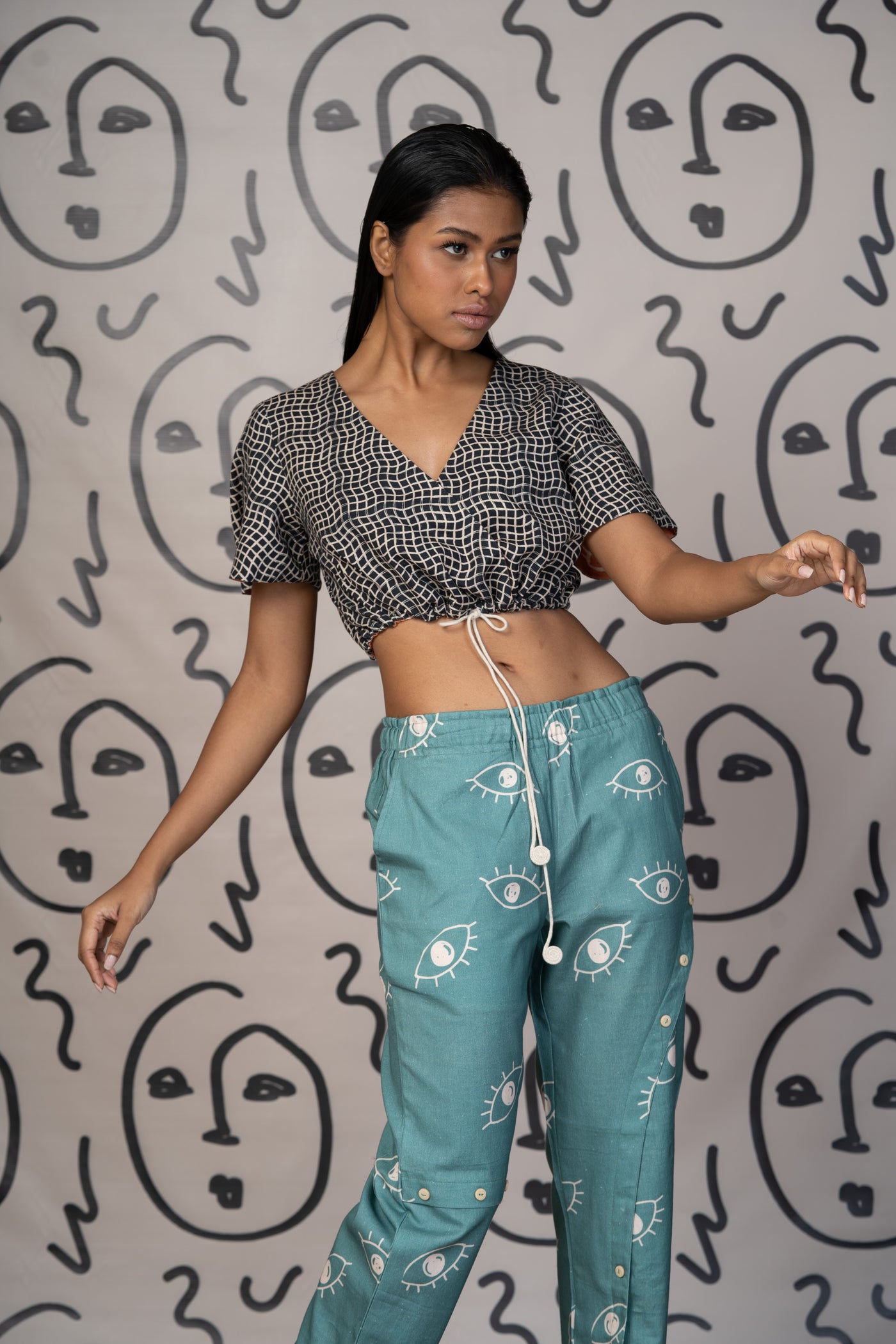 Black Reversible Tighten and Style Crop Top