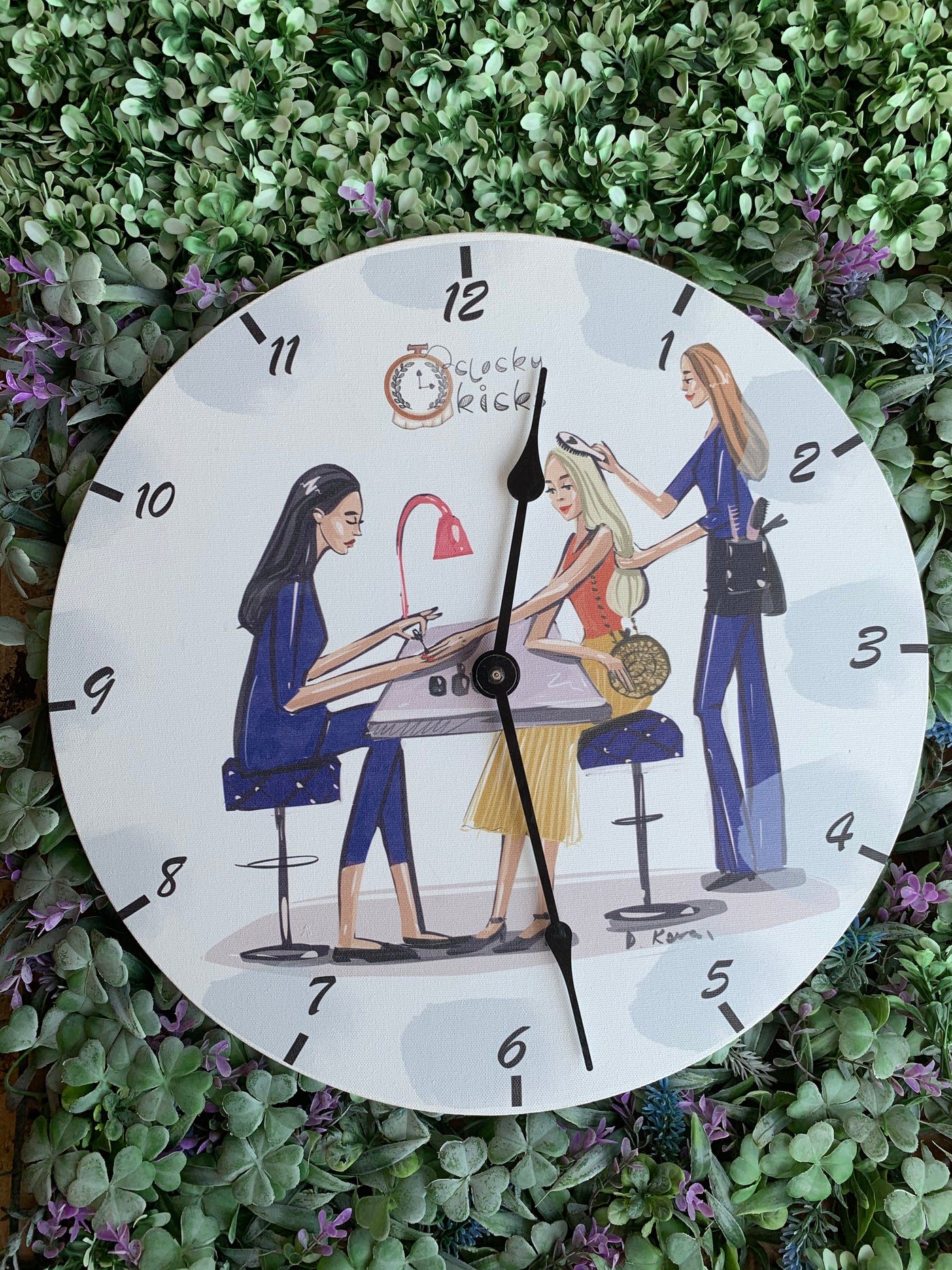 Pamper Paradise Clock