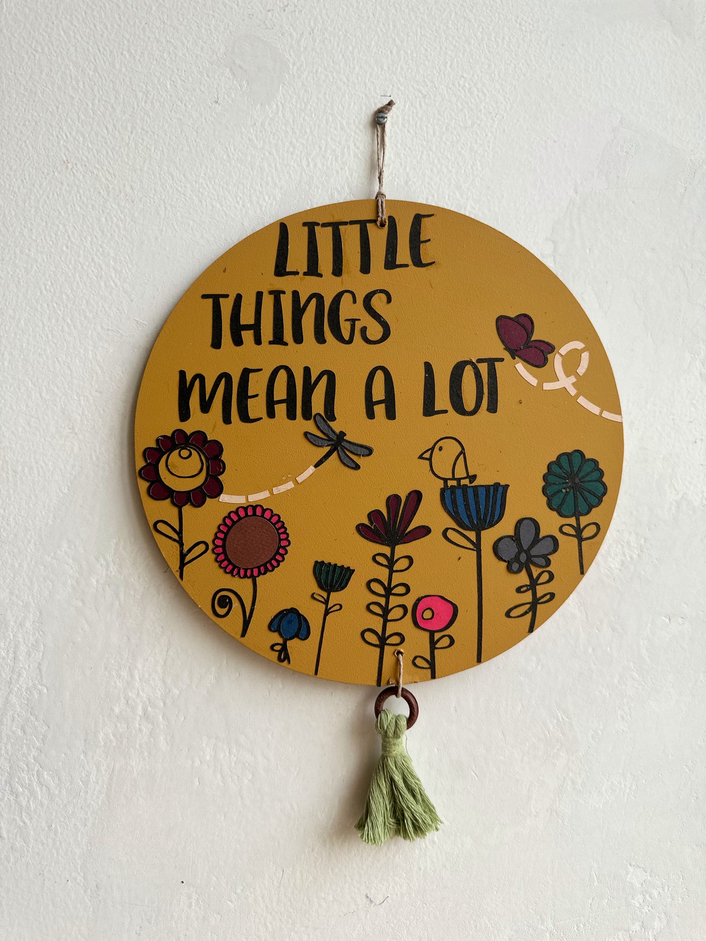 Little things mean a lot - Enchanted Circle Wall Art