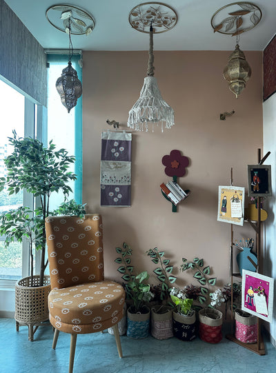 Simple Daisy Floral Float Shelf