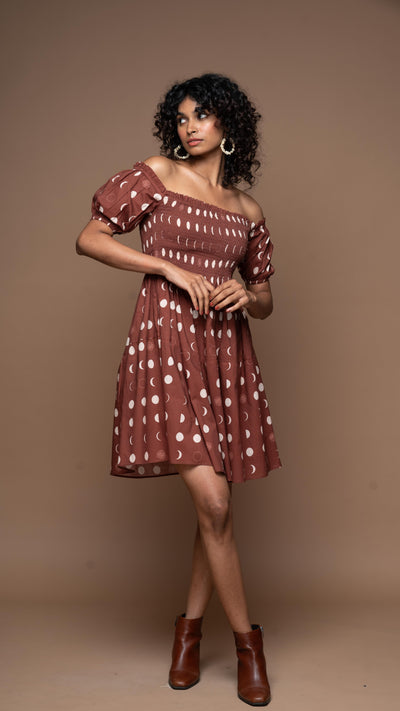 Easy Elegance Short Dress in I will be back Pattern