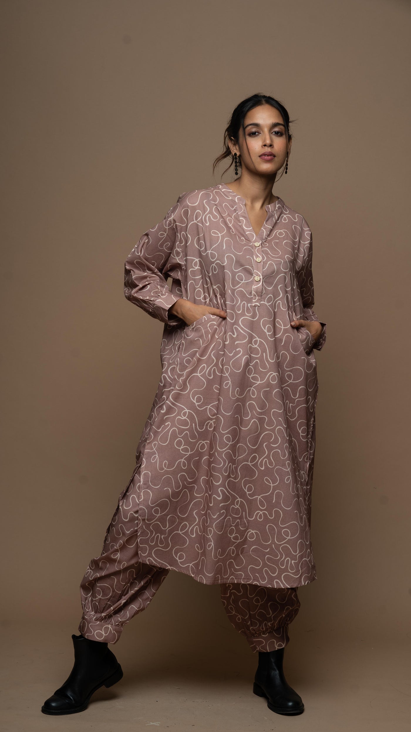 Pale Mauve Inaaya Co-ord Kurta Set in Music from the room Pattern