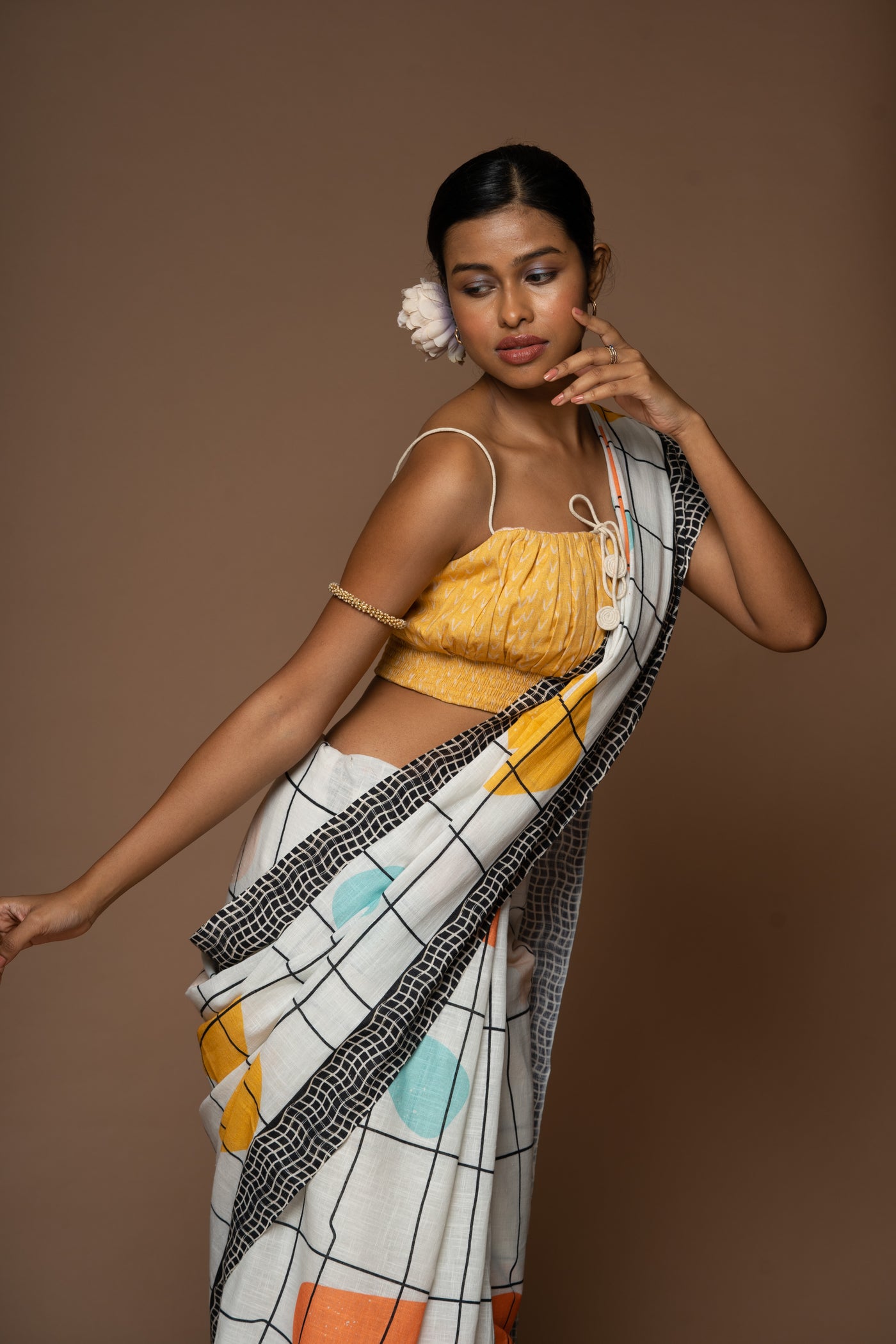 Chic Grids Linen Sari