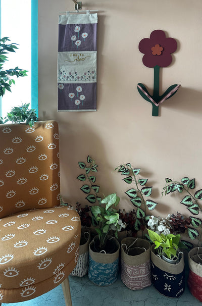 Simple Daisy Floral Float Shelf