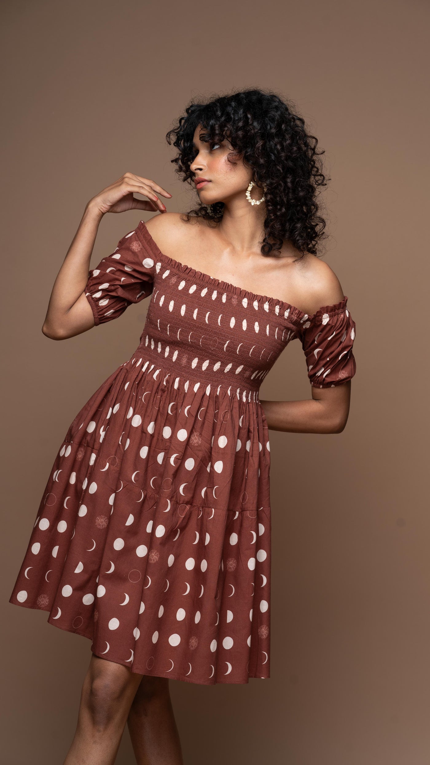 Easy Elegance Short Dress in I will be back Pattern