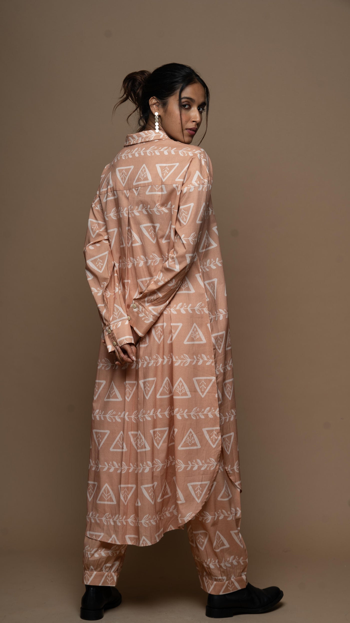 Earthy Liora Co-ord Kurta Set in 3 Rules of Love Pattern