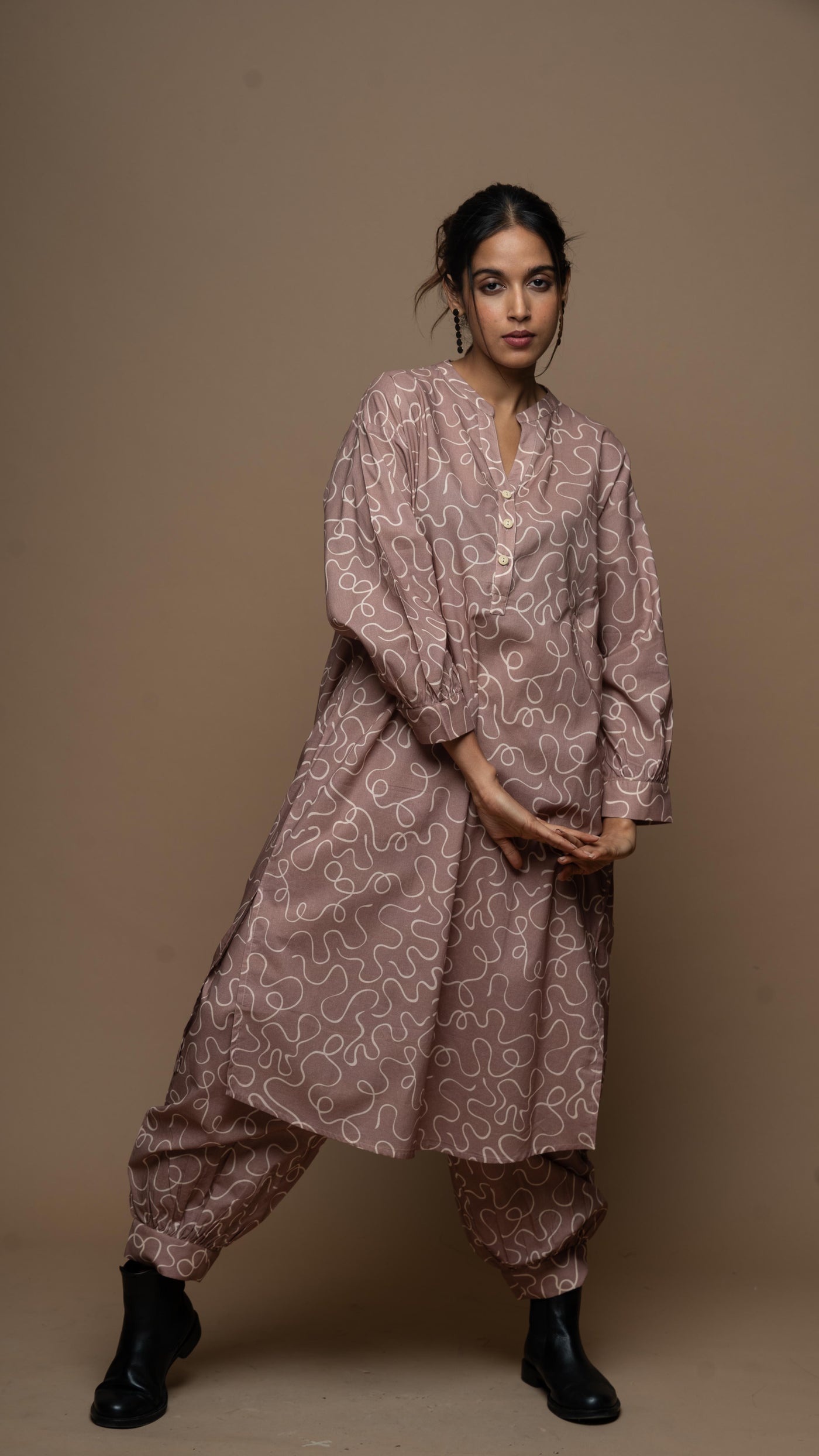 Pale Mauve Inaaya Co-ord Kurta Set in Music from the room Pattern