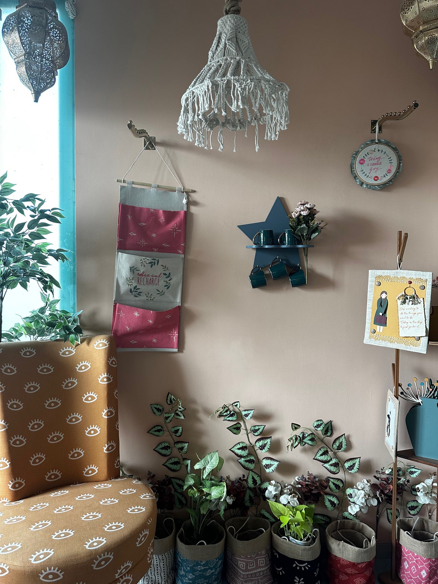 Smoky Gray Twinkle Star Wall Shelf