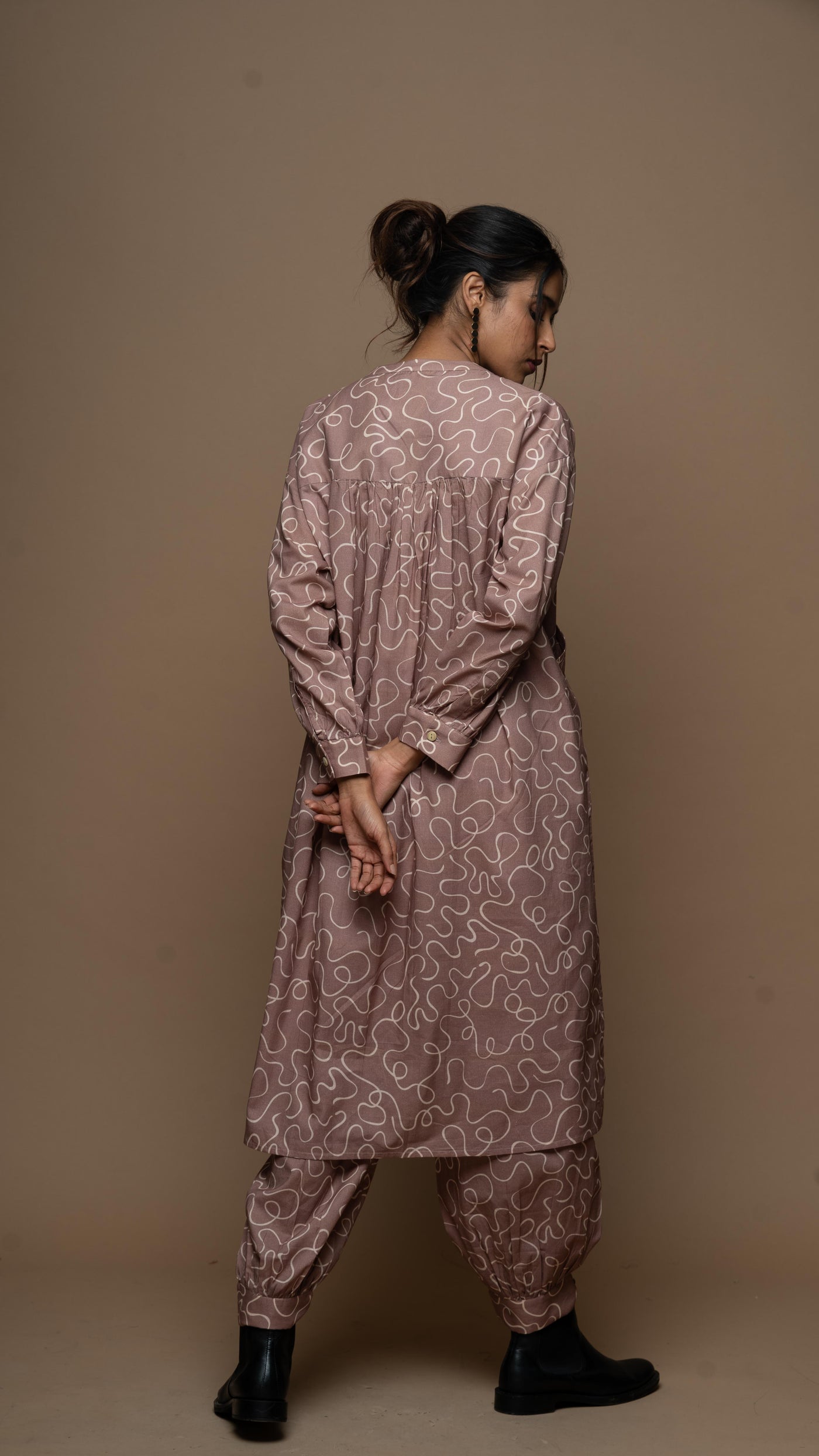Pale Mauve Inaaya Co-ord Kurta Set in Music from the room Pattern