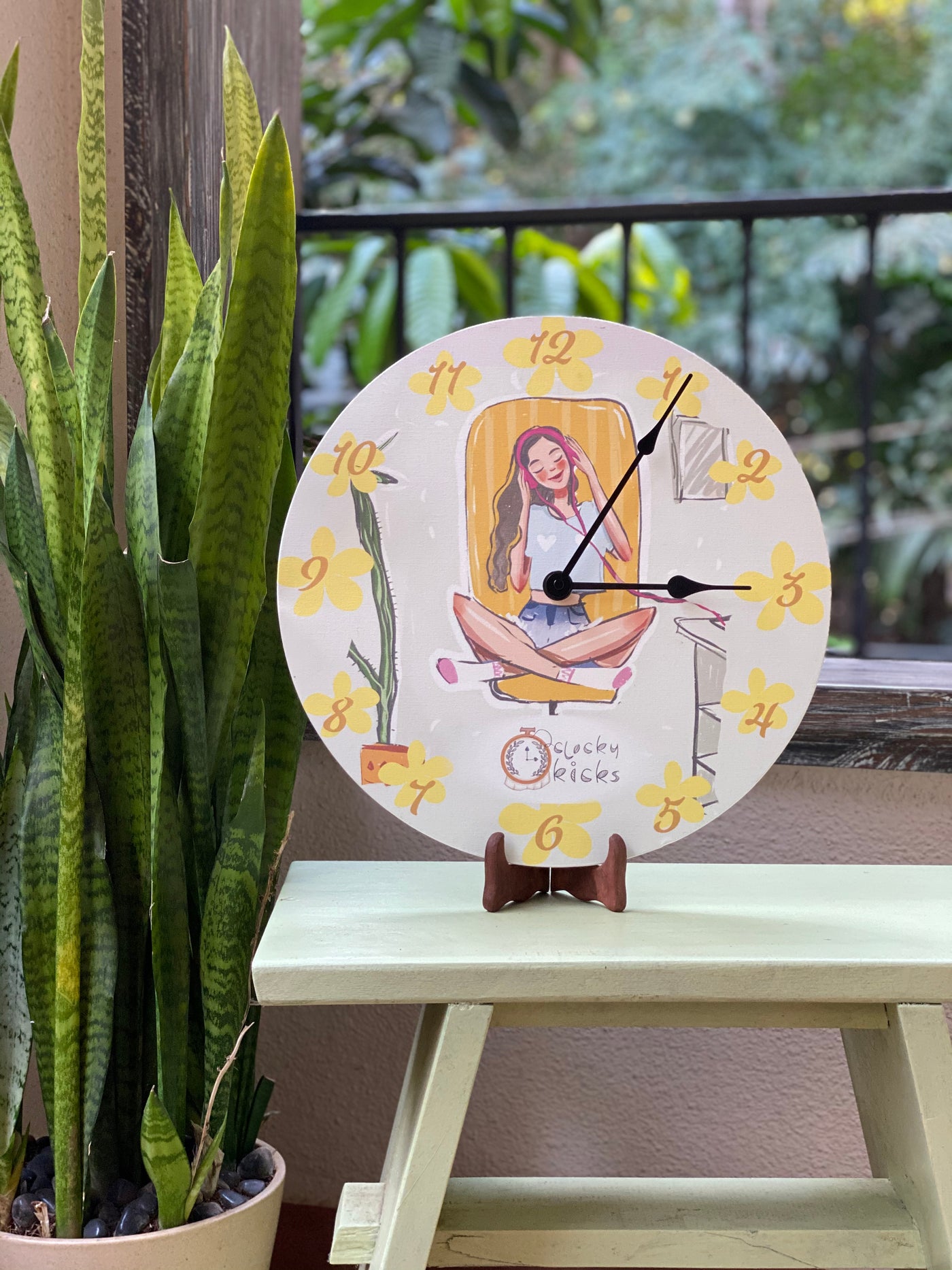 Melody Moments Clock