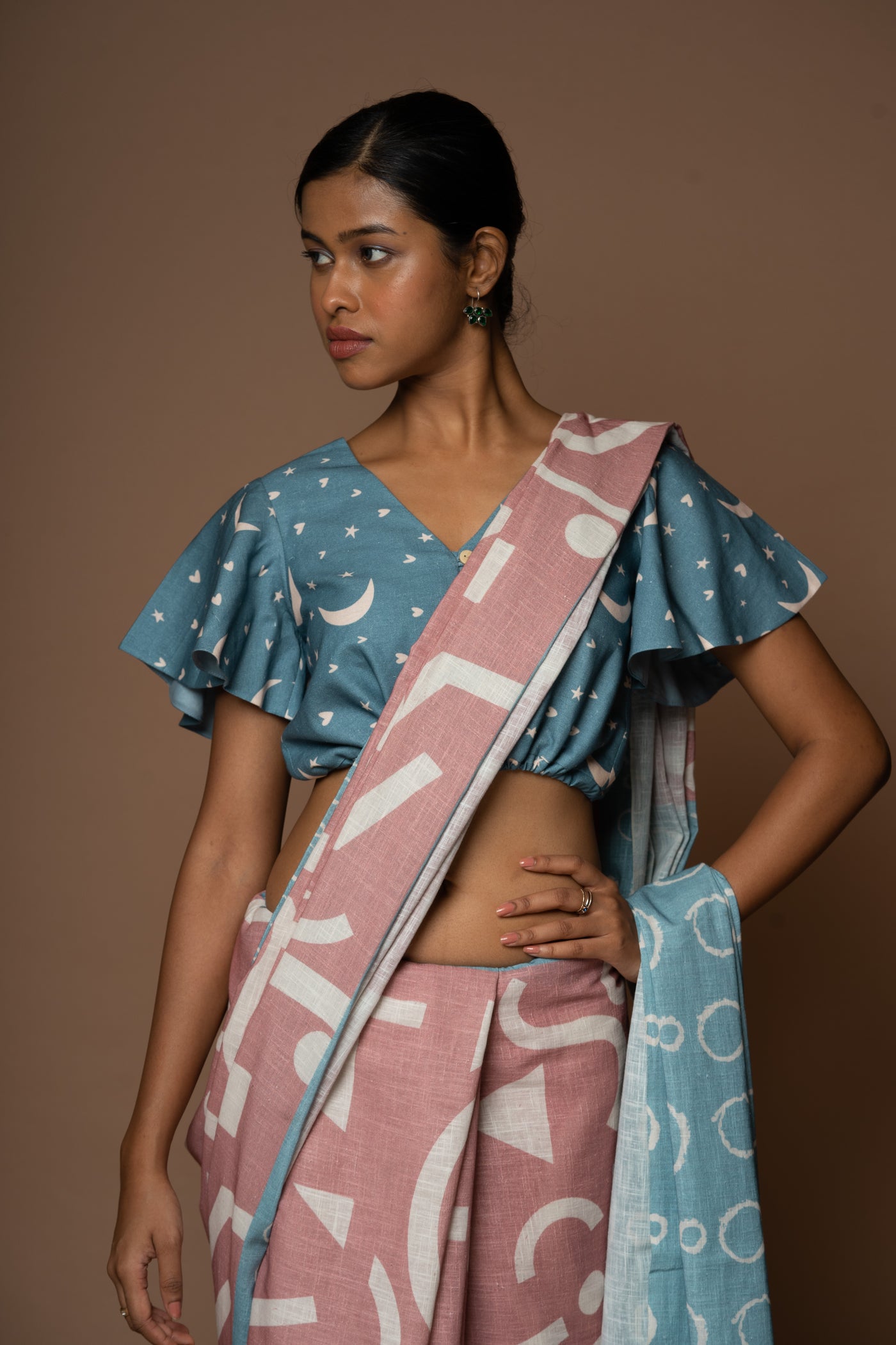 Swaying Shapes Linen Sari